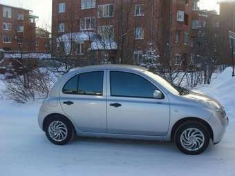 2002 Nissan March