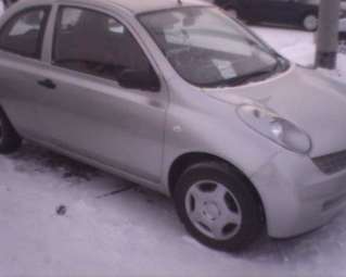 2002 Nissan March