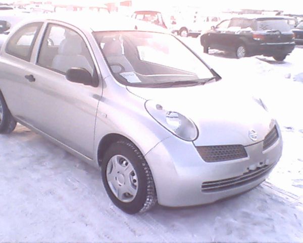 2002 Nissan March