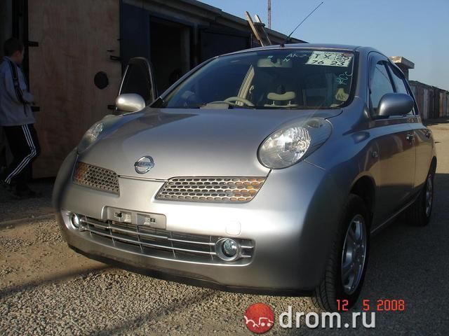 2002 Nissan March