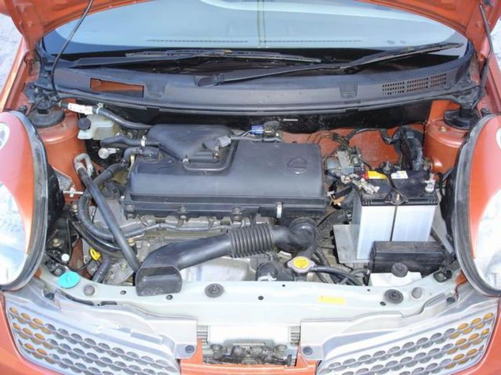 2002 Nissan March