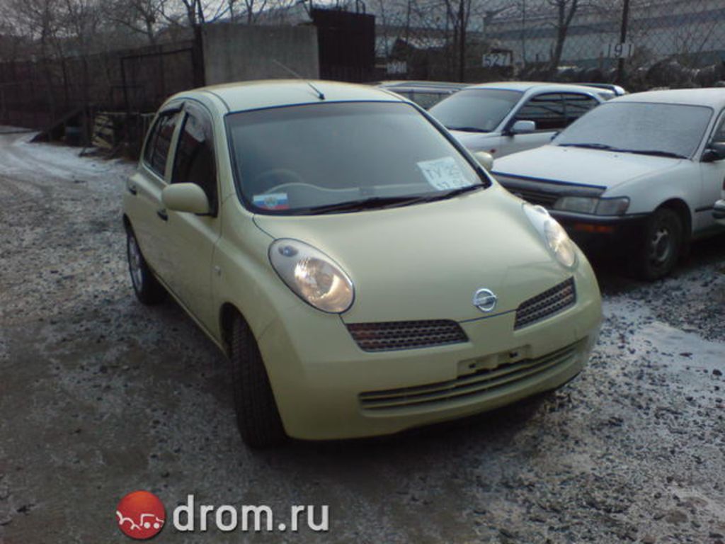 2002 Nissan March