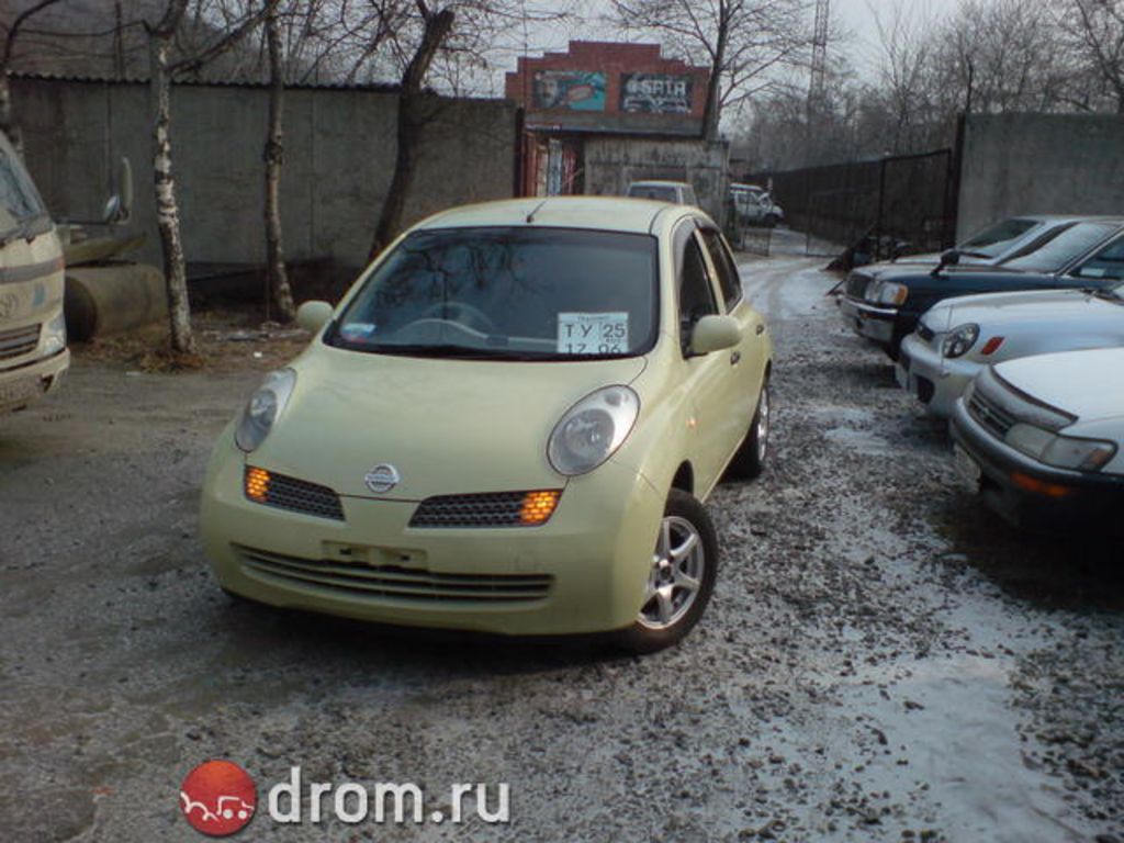 2002 Nissan March