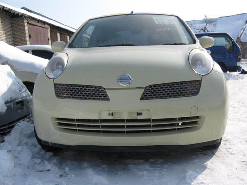 2002 Nissan March