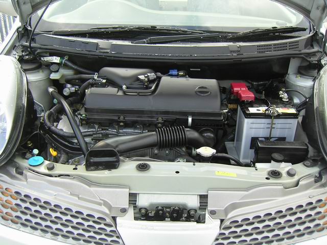 2002 Nissan March Pictures