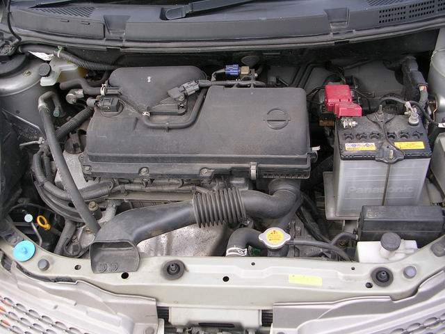 2002 Nissan March Pics