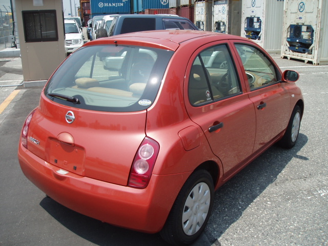 2002 Nissan March Pictures