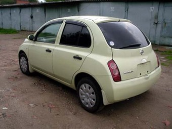 2002 Nissan March Pictures