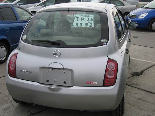2002 Nissan March Photos