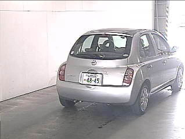 2002 Nissan March Photos
