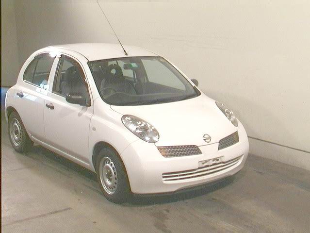 2002 Nissan March Pictures