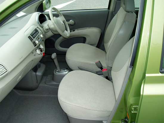 2002 Nissan March Images