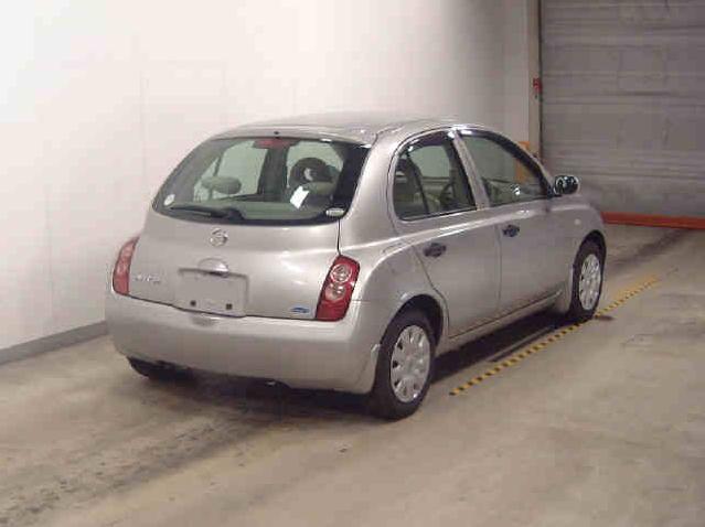 2002 Nissan March Photos