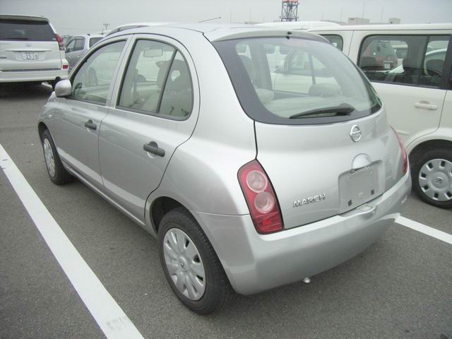 2002 Nissan March Photos
