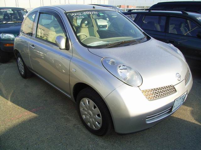 2002 Nissan March Photos