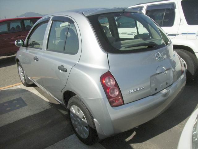 2002 Nissan March Photos