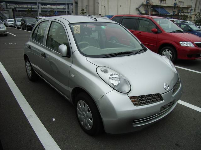 2002 Nissan March Pictures