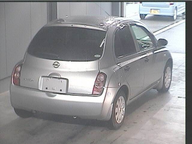 2002 Nissan March Pictures