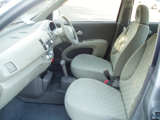 2002 Nissan March Photos