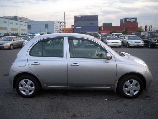 2002 Nissan March Pictures