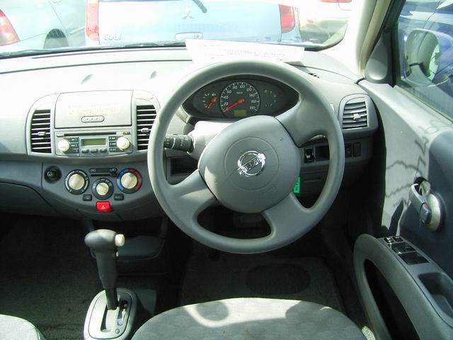 2002 Nissan March Pics