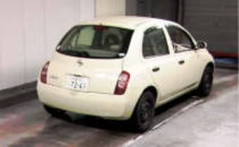 2002 Nissan March Pictures