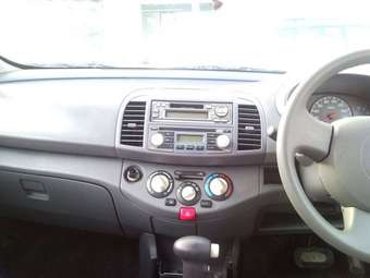 2002 Nissan March Photos