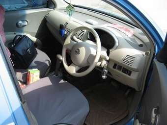 2002 Nissan March Photos