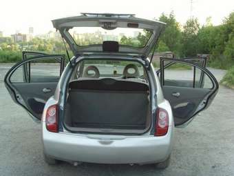 2002 Nissan March Photos