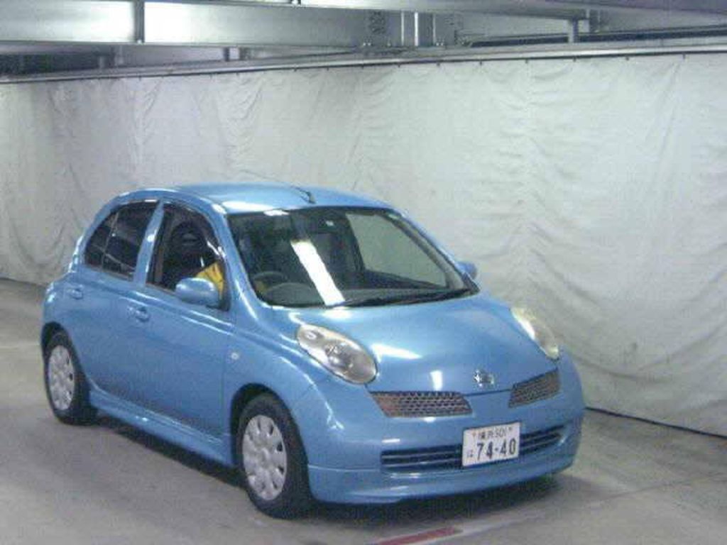 2002 Nissan March