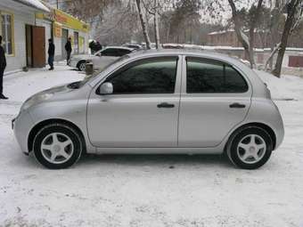 2002 Nissan March Photos