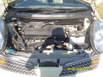 2002 Nissan March Pics