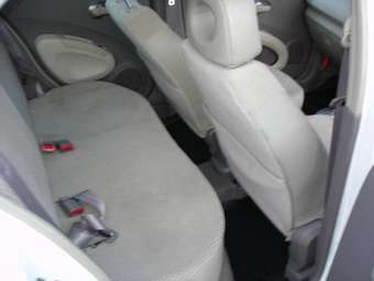 2002 Nissan March Pics