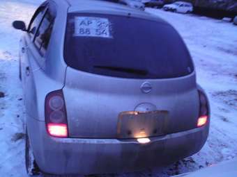 2002 Nissan March Pictures