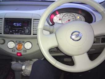 2002 Nissan March Pictures