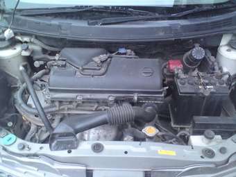 2002 Nissan March Photos