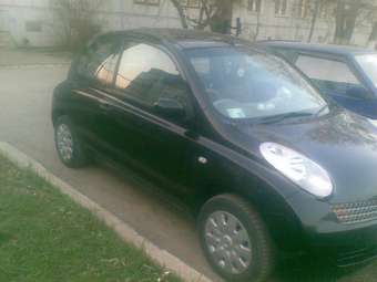 2002 Nissan March Pictures