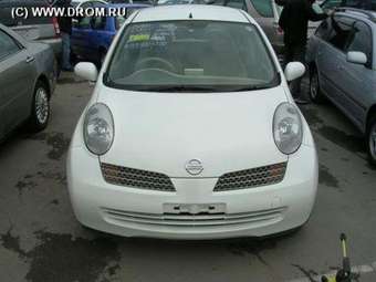 2002 Nissan March Images
