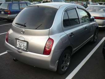 2002 Nissan March Photos