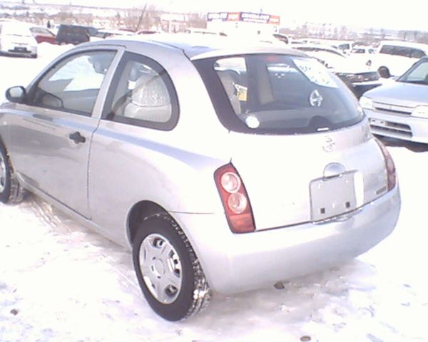 2002 Nissan March