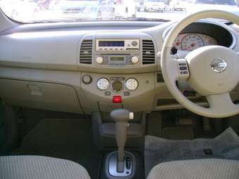 2002 Nissan March Images