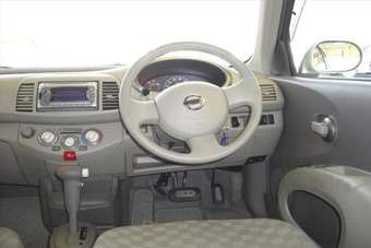 2002 Nissan March Pics