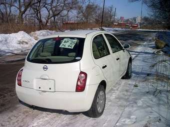 2002 Nissan March Pictures