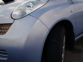 2002 Nissan March Pictures