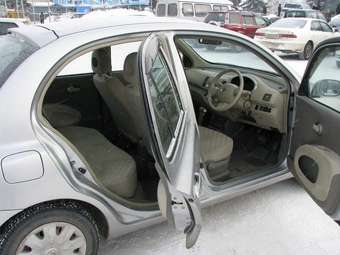 2002 Nissan March Pictures