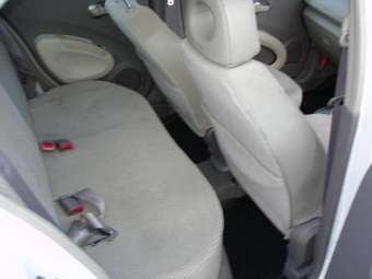 2002 Nissan March Photos