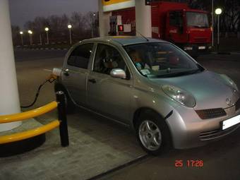 2002 Nissan March Pictures