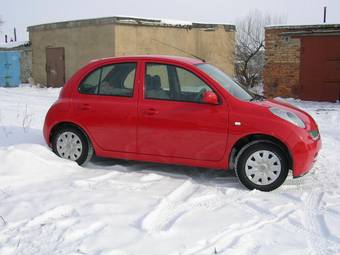 2002 Nissan March Photos