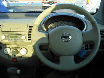 2002 Nissan March Photos