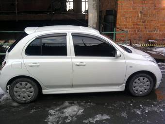 2002 Nissan March Pictures